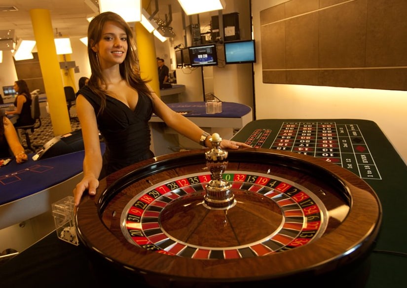 live-roulette-dealer-casino